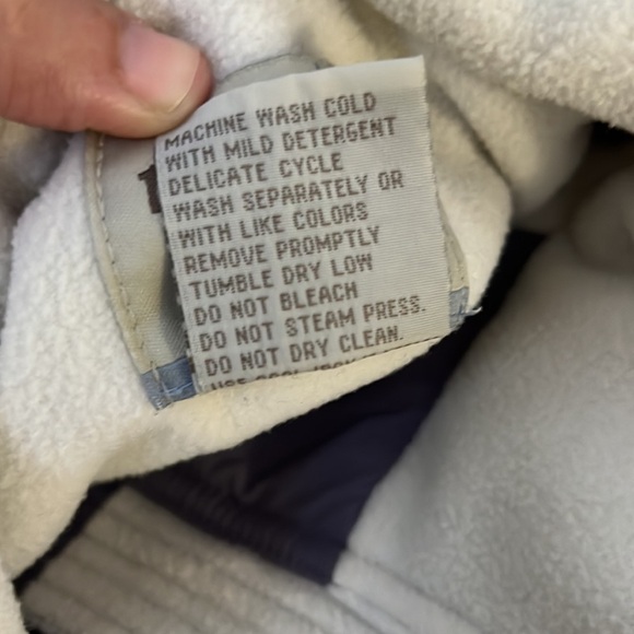 Cabela's Purple Rain Jacket - Picture 2 of 8